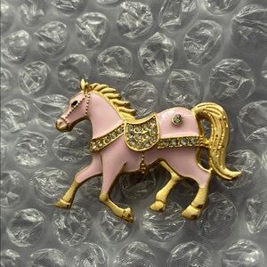 Year of the horses 🐎 Pink and purple Gold Horse Brooch pick one 1️⃣